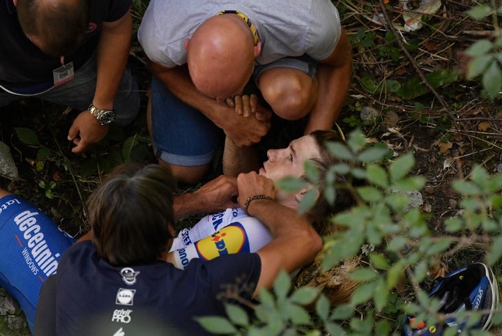 Čakáte na vážne zranenie! Cyklisti kritizujú UCI